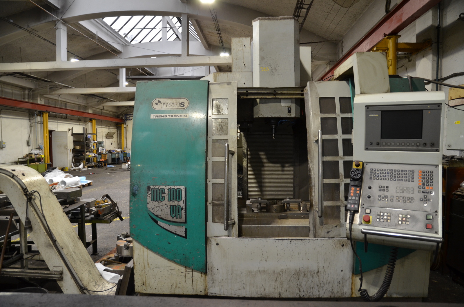 Zvislé obrábacie centrum TRENS MC 100 VA – pohľad 1